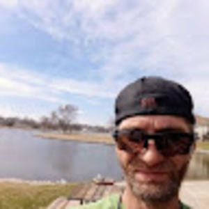 Meet your Posher, Larry